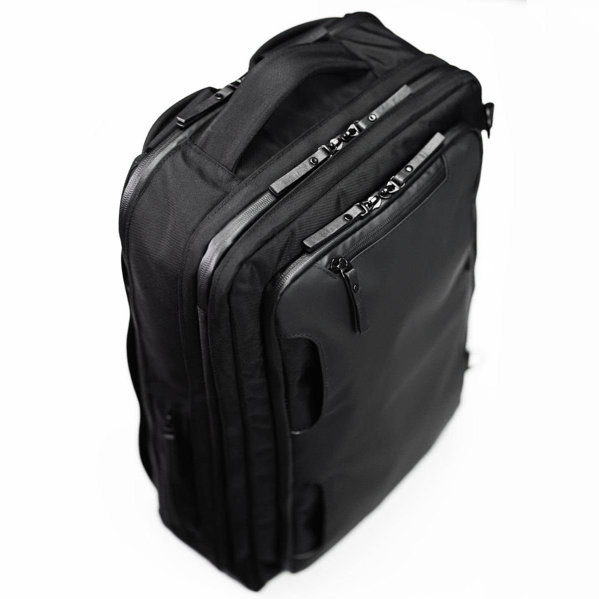 Taskin ONE expandable backpack, front